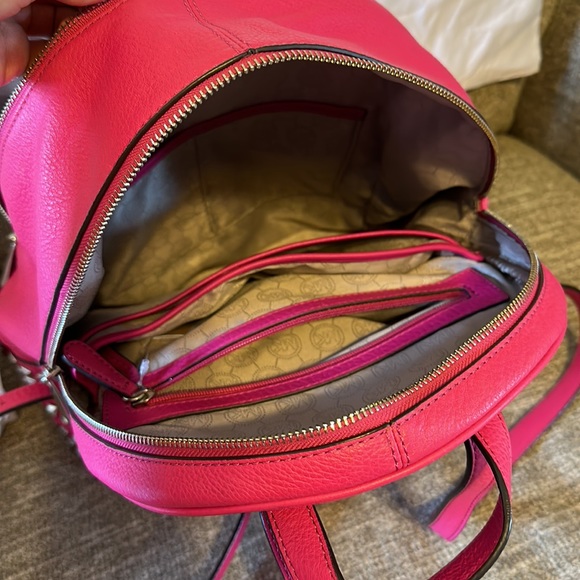 💖 Michael Kors Rhea Zip Large Studded Leather Backpack - Raspberry 💖 - Picture 6 of 9